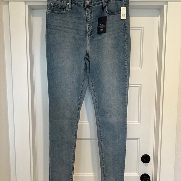 NWT GAP Jeans Women 33x33 Tall Blue Light Wash High Rise True Skinny Denim Jeans - Picture 2 of 8